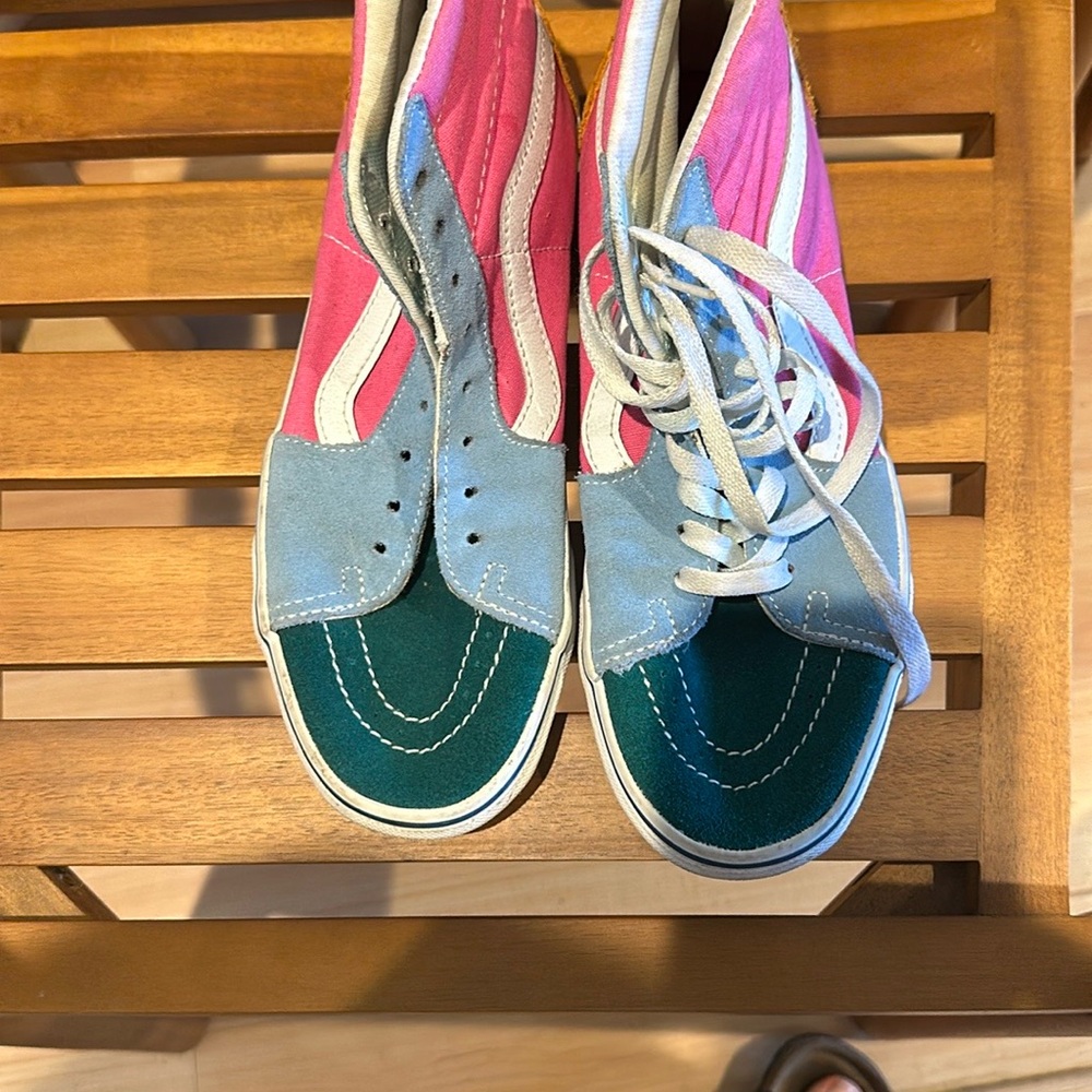 Vans Colorful High-Top Sneakers women’s 8